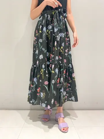 ORIGINATED IN GRACE CONTINENTAL yukimi yonee コーディネート画像