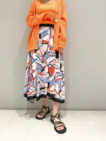 ORIGINATED IN GRACE CONTINENTAL yukimi yonee コーディネート画像