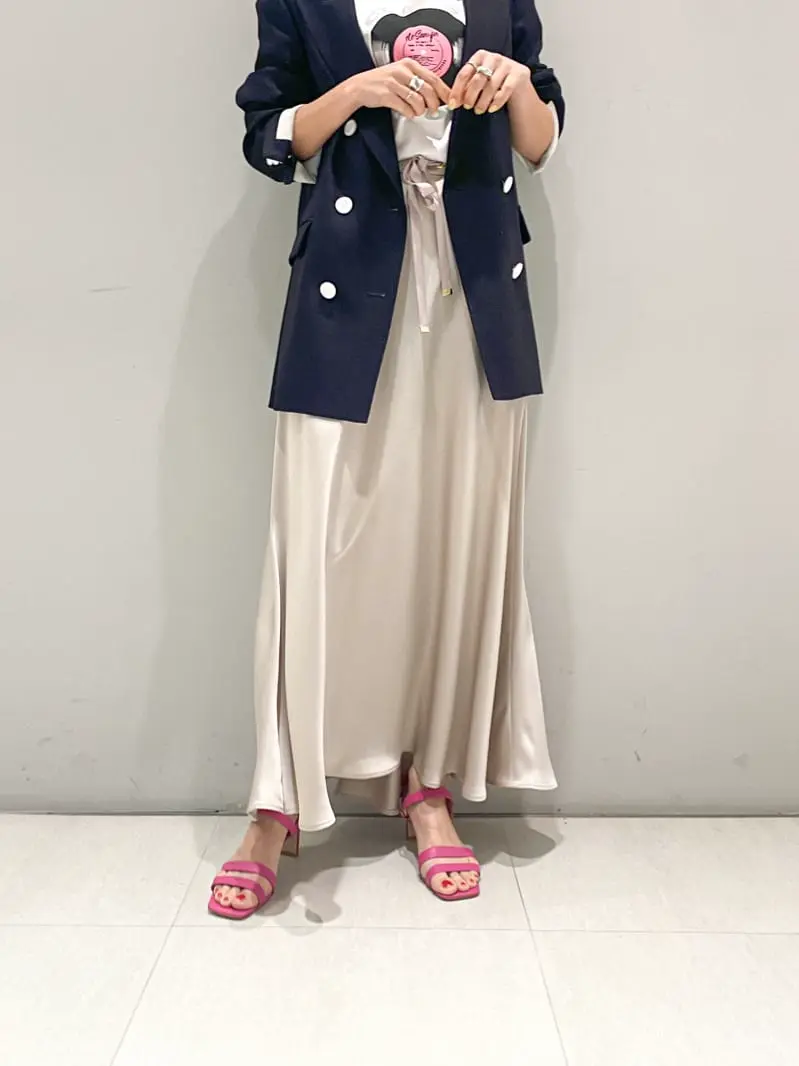 ORIGINATED IN GRACE CONTINENTAL yukimi yonee コーディネート画像