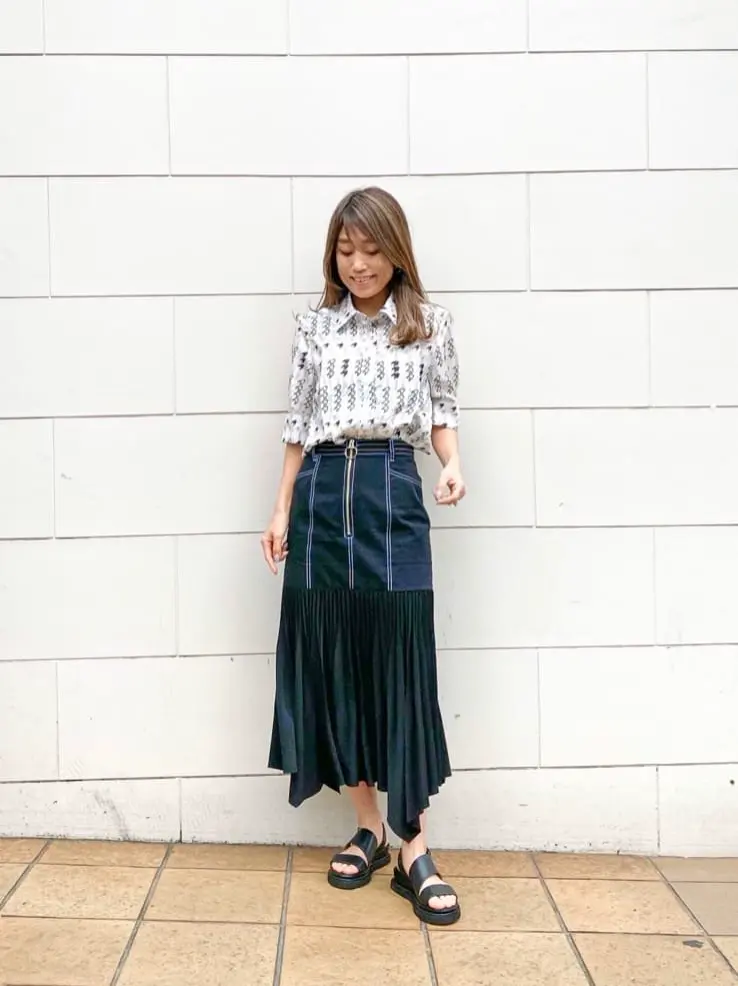 ORIGINATED IN GRACE CONTINENTAL yukimi yonee コーディネート画像