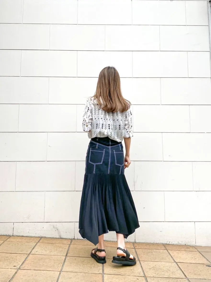 ORIGINATED IN GRACE CONTINENTAL yukimi yonee コーディネート画像