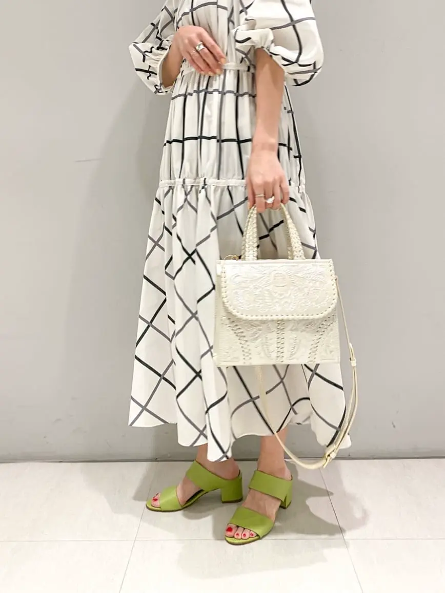 ORIGINATED IN GRACE CONTINENTAL yukimi yonee コーディネート画像