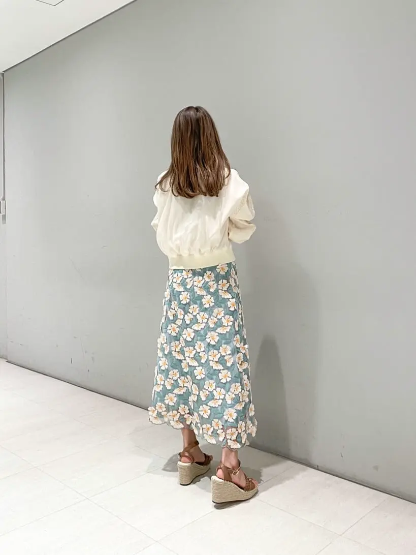 ORIGINATED IN GRACE CONTINENTAL yukimi yonee コーディネート画像