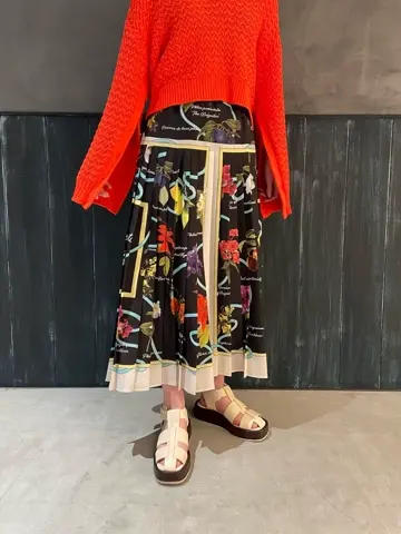 ORIGINATED IN GRACE CONTINENTAL 三浦　芙優 コーディネート画像