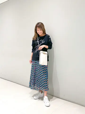 ORIGINATED IN GRACE CONTINENTAL yukimi yonee コーディネート画像