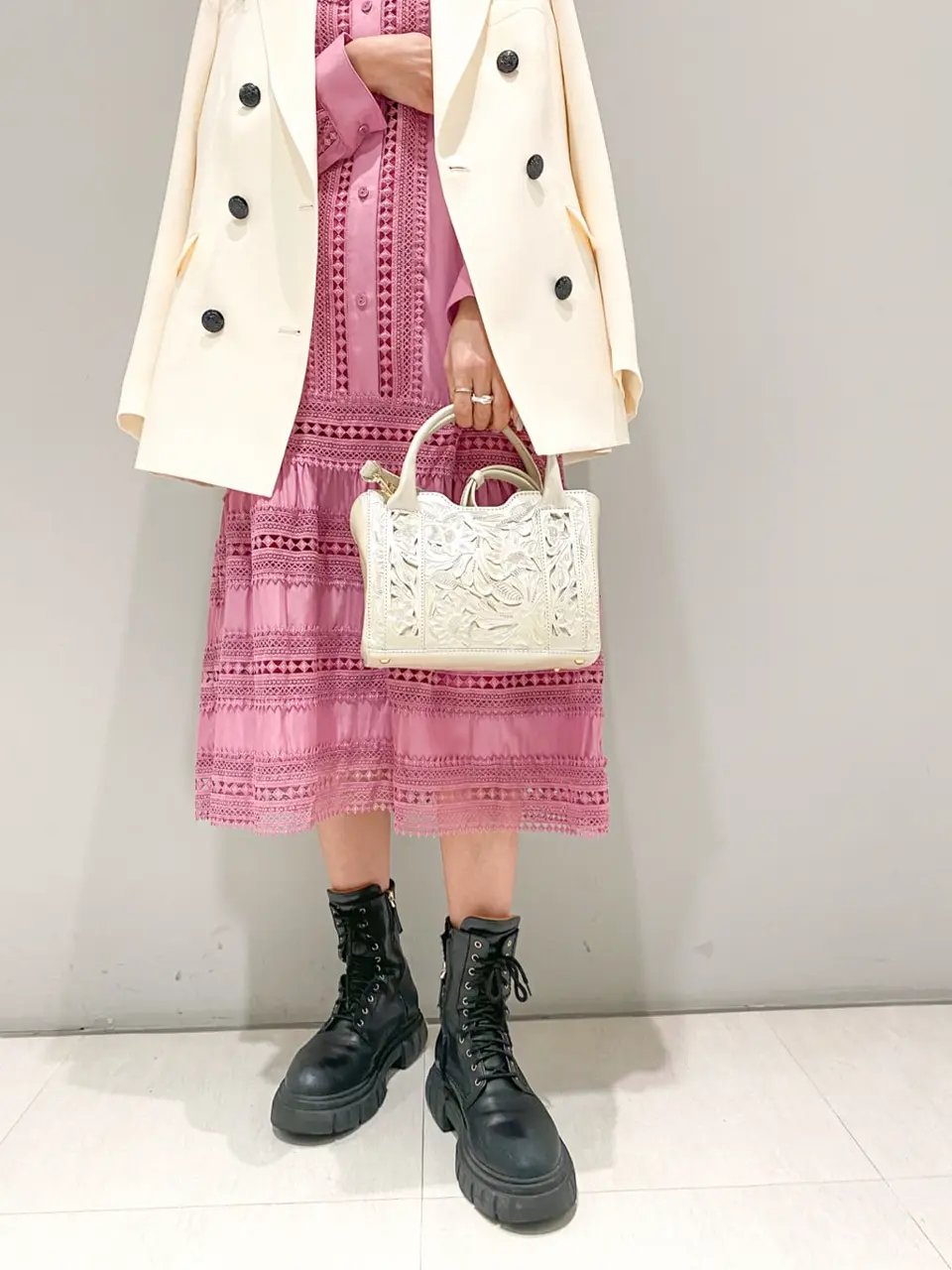 ORIGINATED IN GRACE CONTINENTAL yukimi yonee コーディネート画像