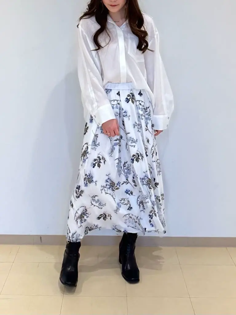 ORIGINATED IN GRACE CONTINENTAL Kaho コーディネート画像