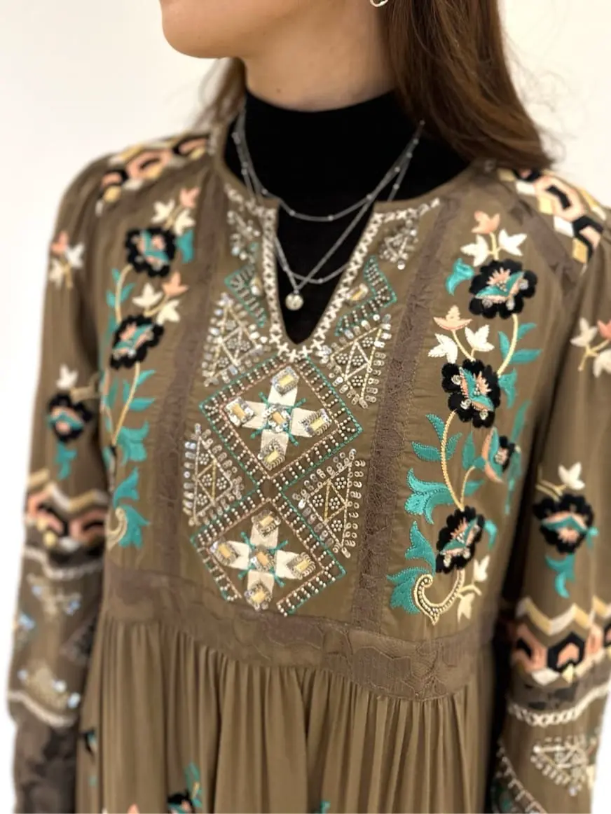 ORIGINATED IN GRACE CONTINENTAL Kaho コーディネート画像