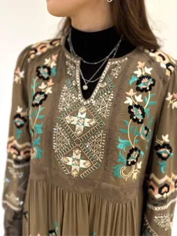 ORIGINATED IN GRACE CONTINENTAL Kaho コーディネート画像