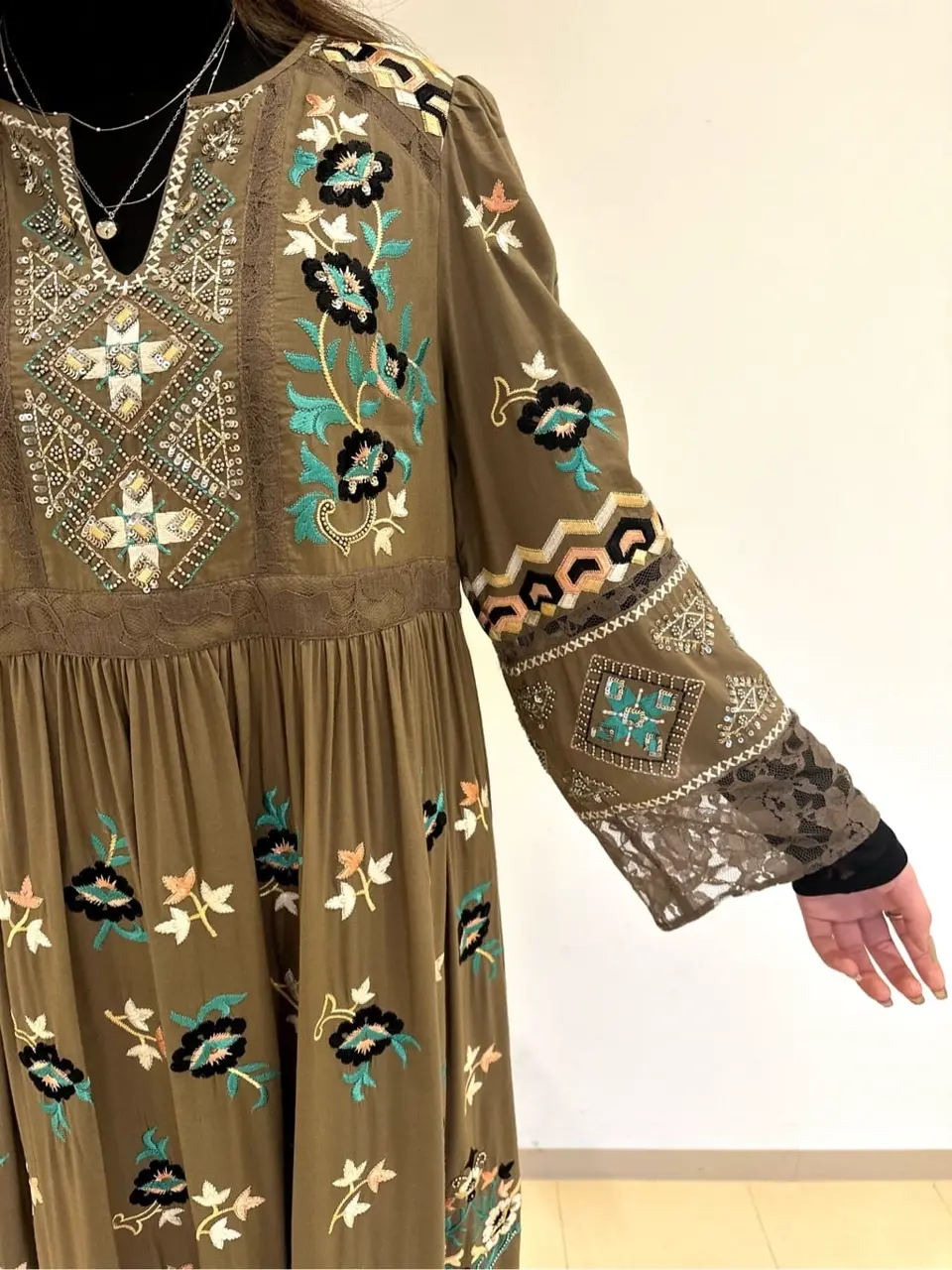 ORIGINATED IN GRACE CONTINENTAL Kaho コーディネート画像