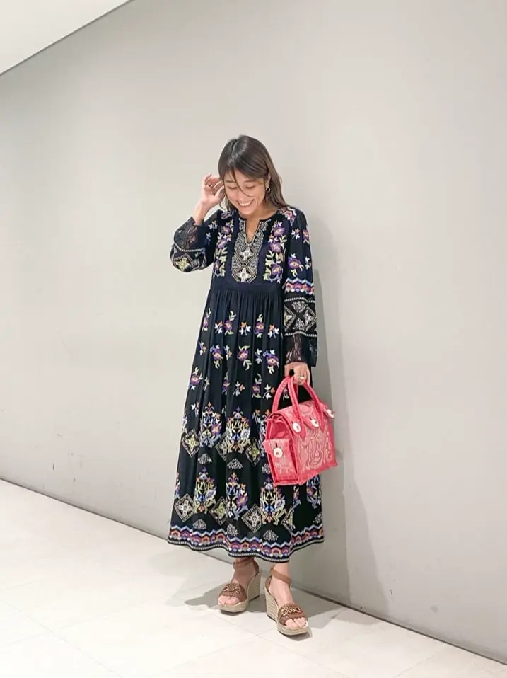 ORIGINATED IN GRACE CONTINENTAL yukimi yonee コーディネート画像