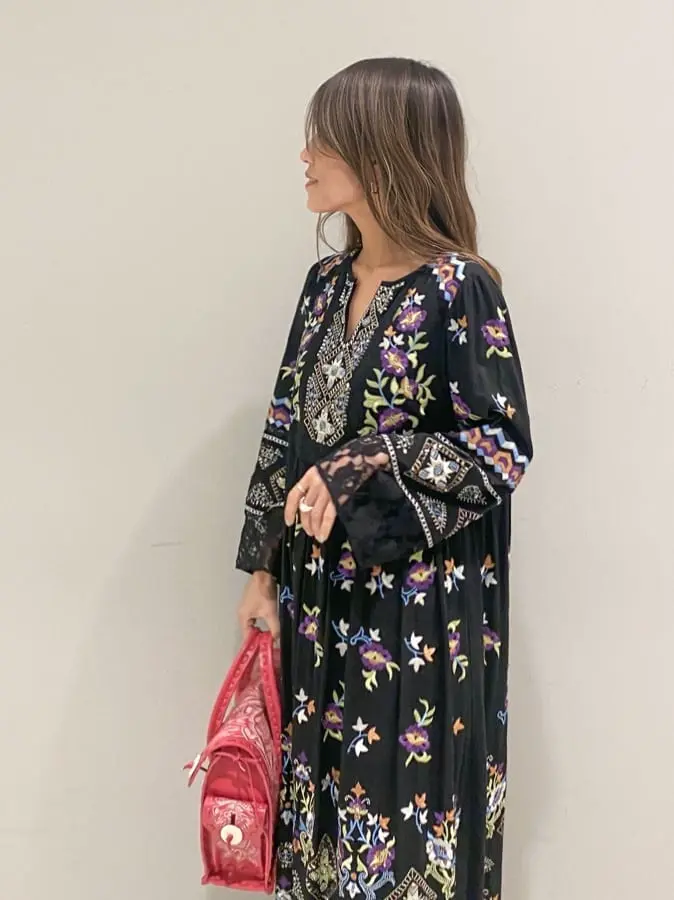 ORIGINATED IN GRACE CONTINENTAL yukimi yonee コーディネート画像