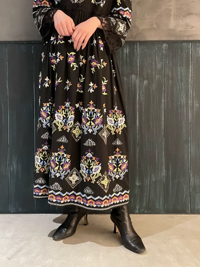 ORIGINATED IN GRACE CONTINENTAL 三浦　芙優 コーディネート画像