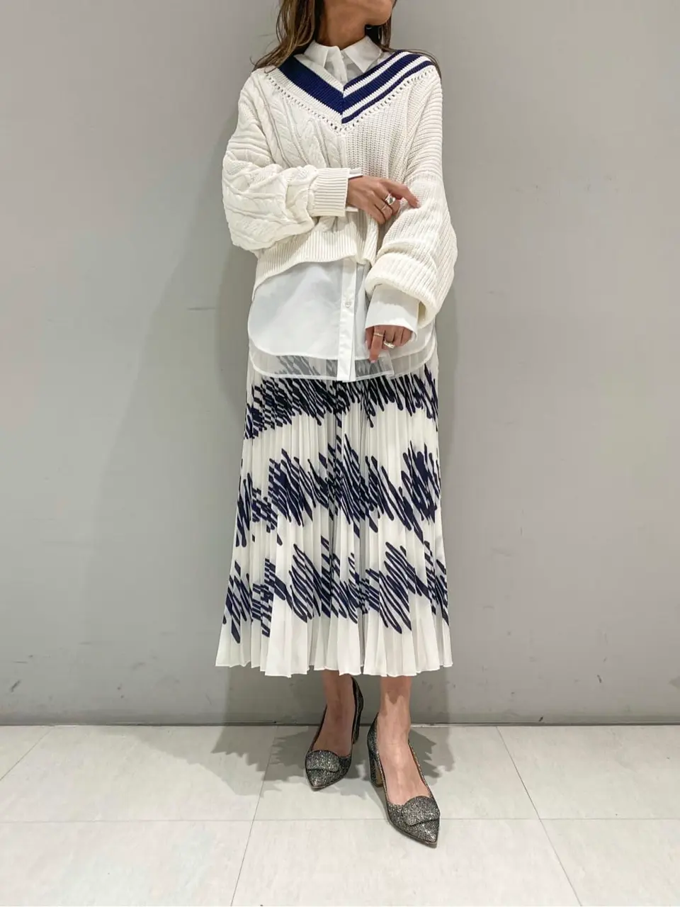 ORIGINATED IN GRACE CONTINENTAL yukimi yonee コーディネート画像