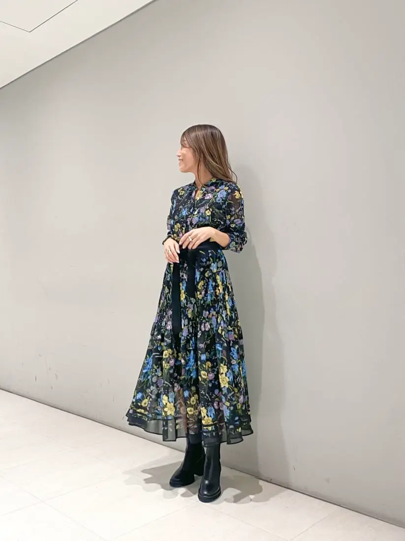 ORIGINATED IN GRACE CONTINENTAL yukimi yonee コーディネート画像