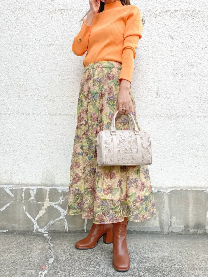 ORIGINATED IN GRACE CONTINENTAL yukimi yonee コーディネート画像