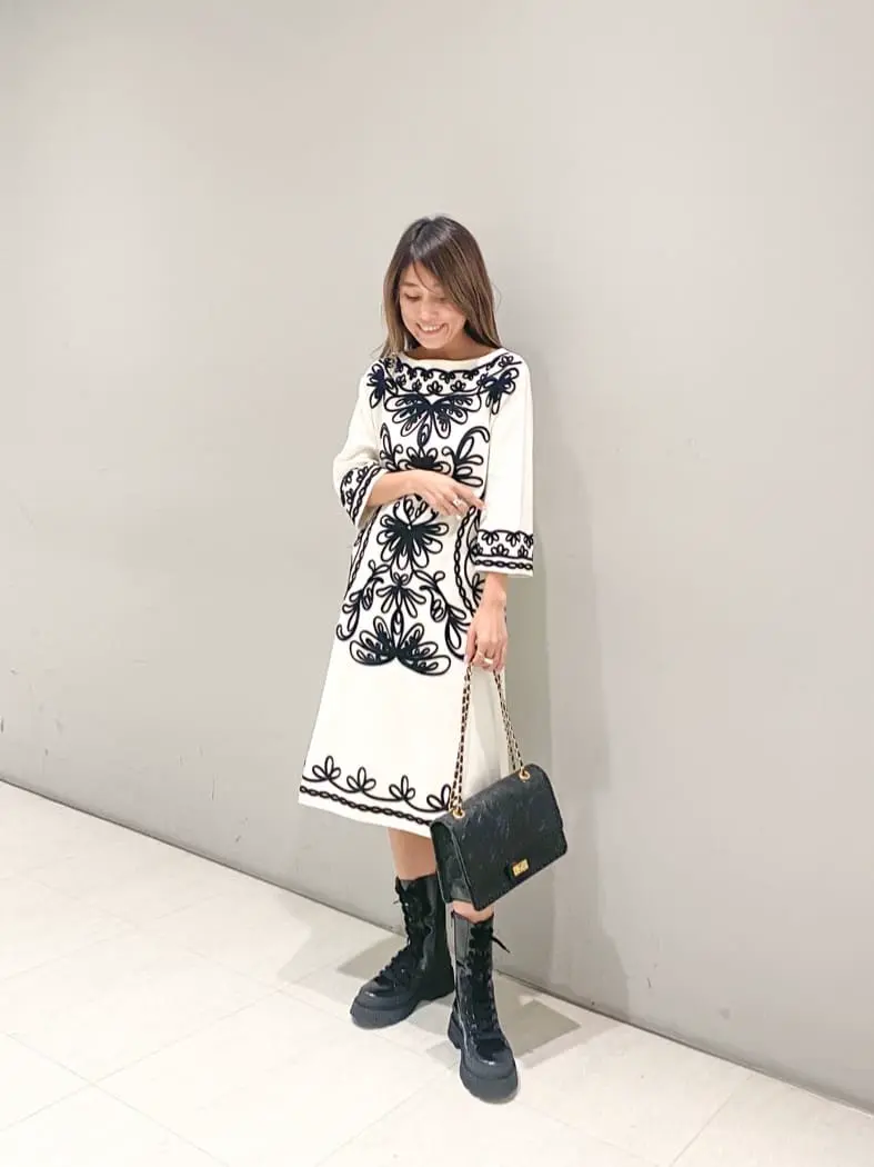 ORIGINATED IN GRACE CONTINENTAL yukimi yonee コーディネート画像