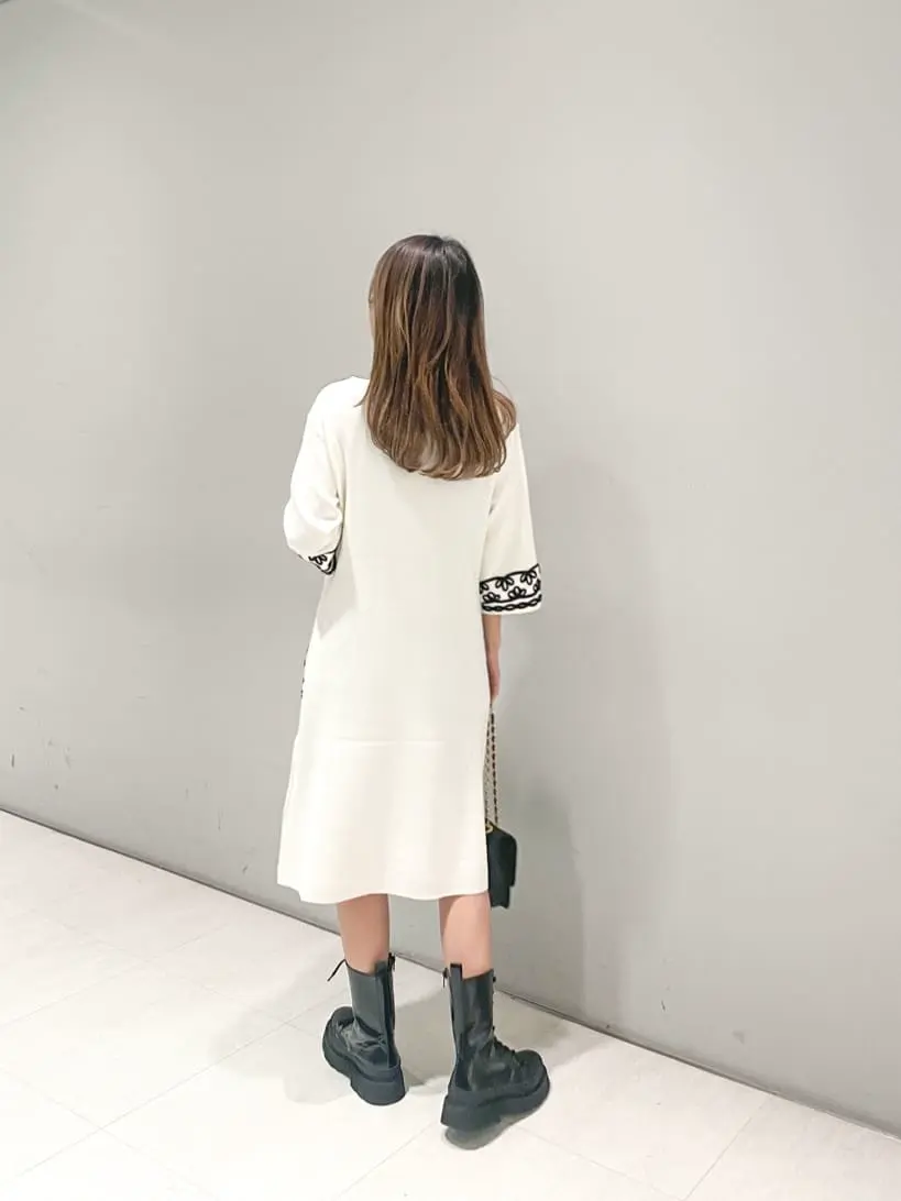 ORIGINATED IN GRACE CONTINENTAL yukimi yonee コーディネート画像