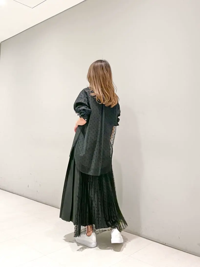 ORIGINATED IN GRACE CONTINENTAL yukimi yonee コーディネート画像