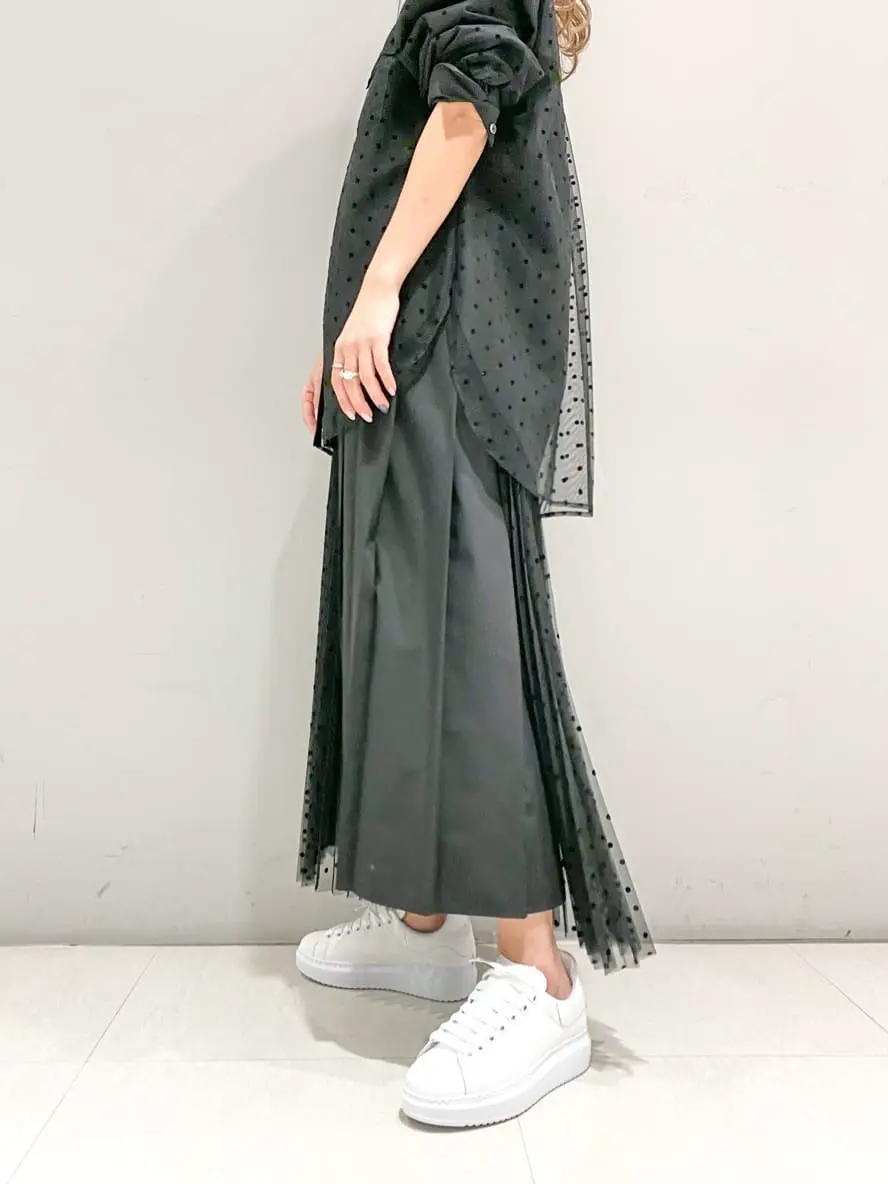 ORIGINATED IN GRACE CONTINENTAL yukimi yonee コーディネート画像