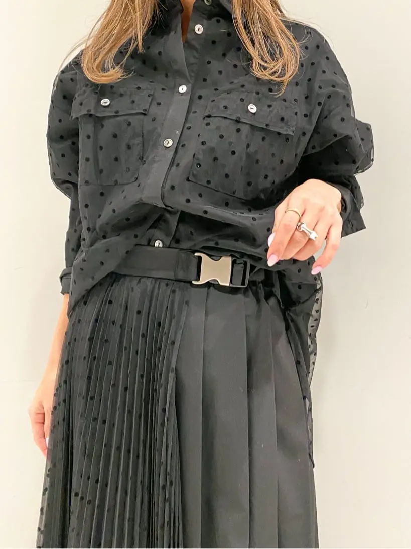 ORIGINATED IN GRACE CONTINENTAL yukimi yonee コーディネート画像