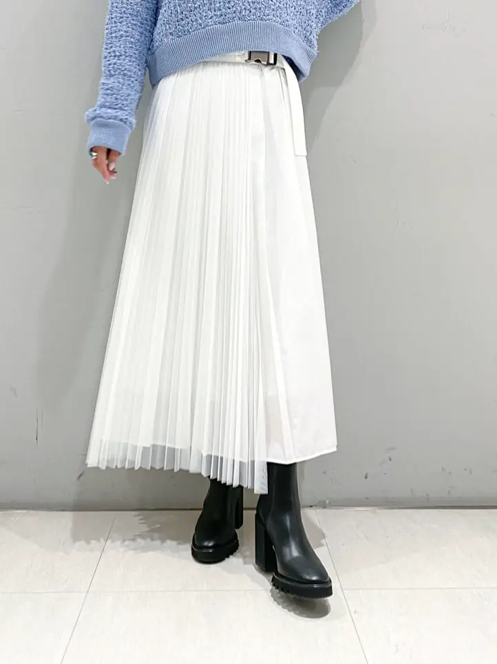 ORIGINATED IN GRACE CONTINENTAL yukimi yonee コーディネート画像