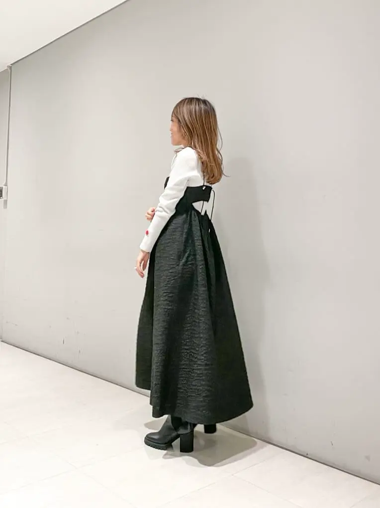 ORIGINATED IN GRACE CONTINENTAL yukimi yonee コーディネート画像