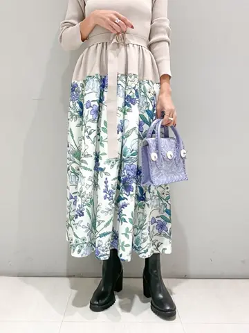 ORIGINATED IN GRACE CONTINENTAL yukimi yonee コーディネート画像