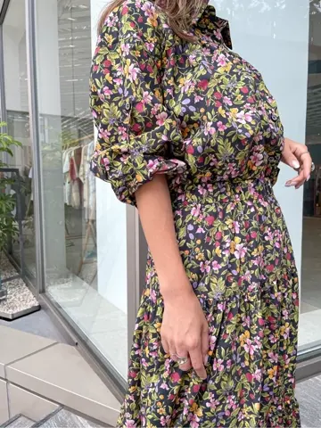 ORIGINATED IN GRACE CONTINENTAL yukimi yonee コーディネート画像