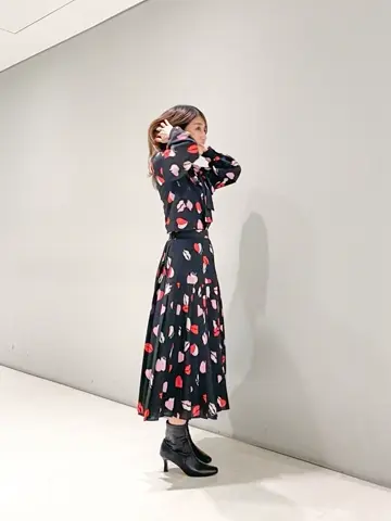 ORIGINATED IN GRACE CONTINENTAL yukimi yonee コーディネート画像