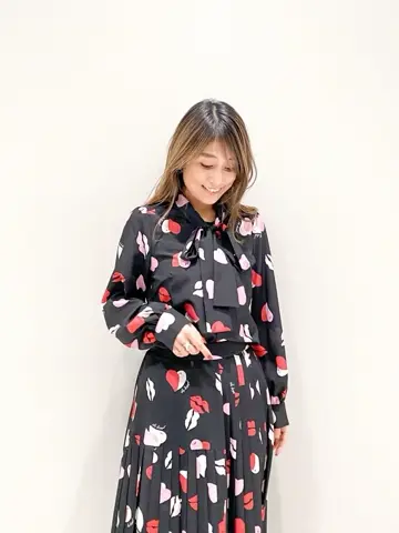 ORIGINATED IN GRACE CONTINENTAL yukimi yonee コーディネート画像