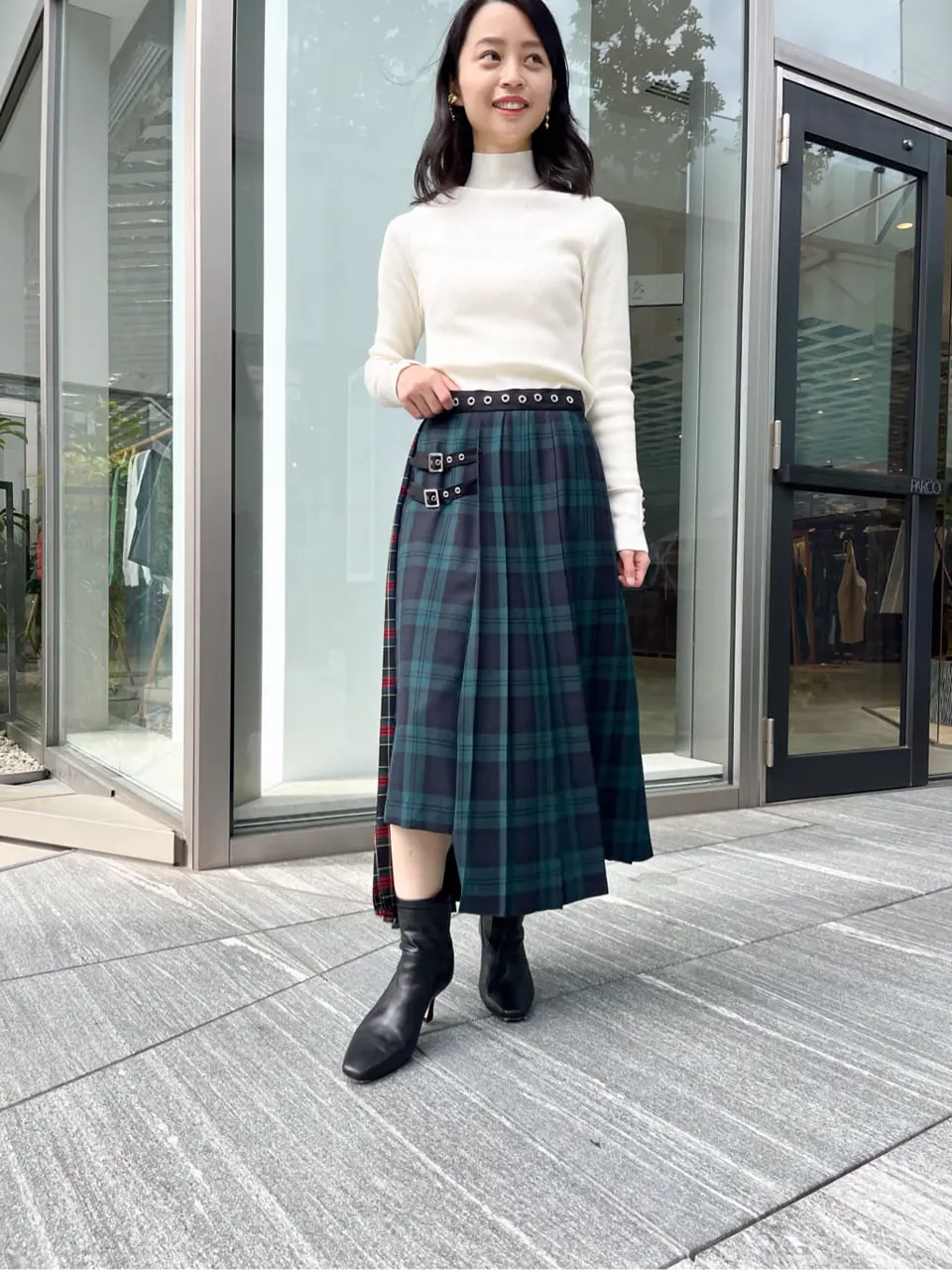 ORIGINATED IN GRACE CONTINENTAL yuri コーディネート画像