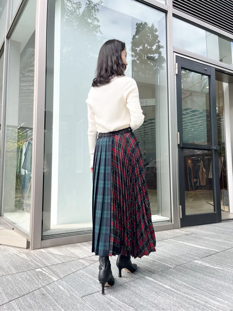 ORIGINATED IN GRACE CONTINENTAL yuri コーディネート画像