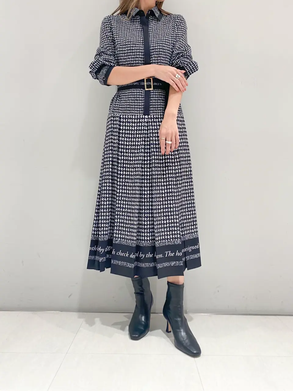 ORIGINATED IN GRACE CONTINENTAL yukimi yonee コーディネート画像