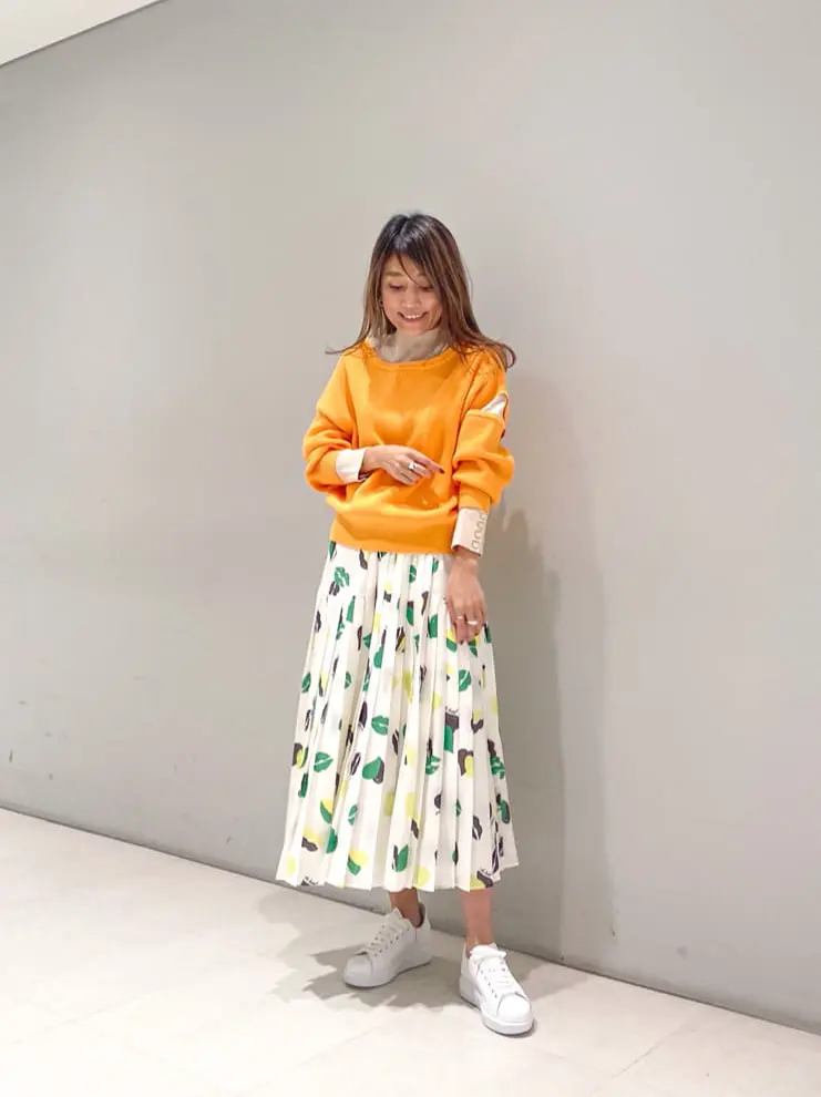 ORIGINATED IN GRACE CONTINENTAL yukimi yonee コーディネート画像