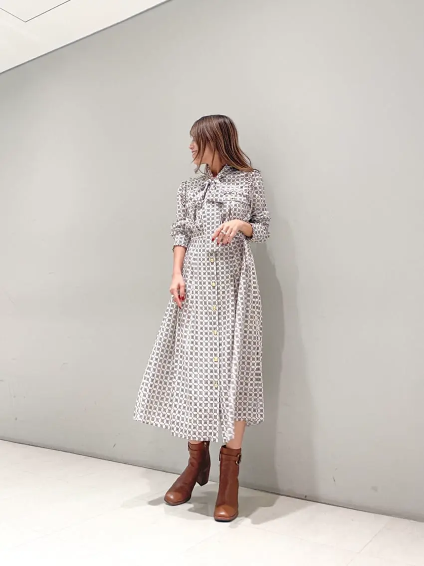 ORIGINATED IN GRACE CONTINENTAL yukimi yonee コーディネート画像