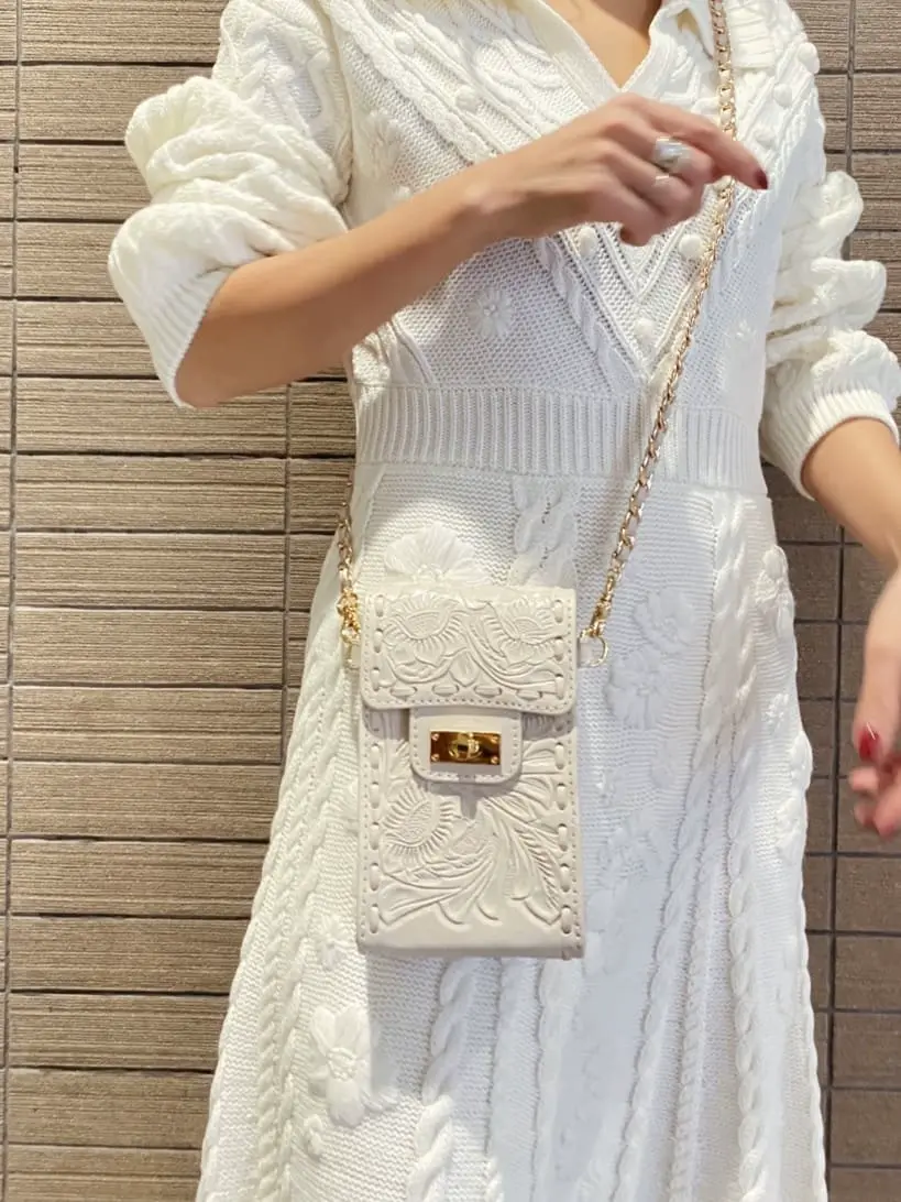 ORIGINATED IN GRACE CONTINENTAL yukimi yonee コーディネート画像