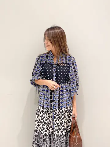 ORIGINATED IN GRACE CONTINENTAL yukimi yonee コーディネート画像