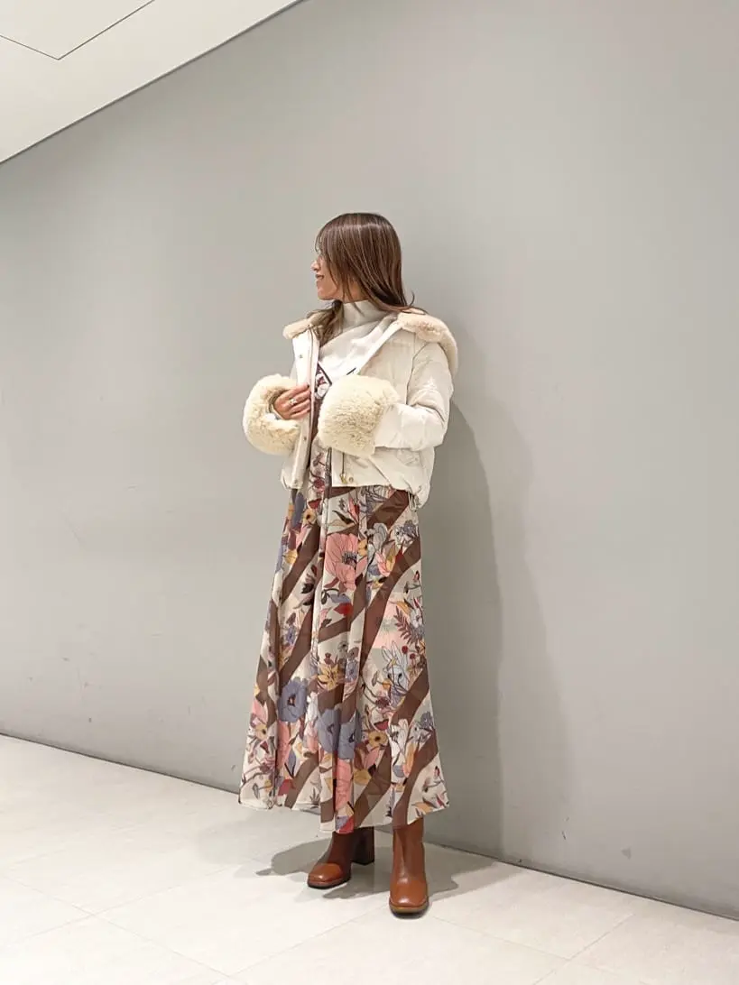 ORIGINATED IN GRACE CONTINENTAL yukimi yonee コーディネート画像