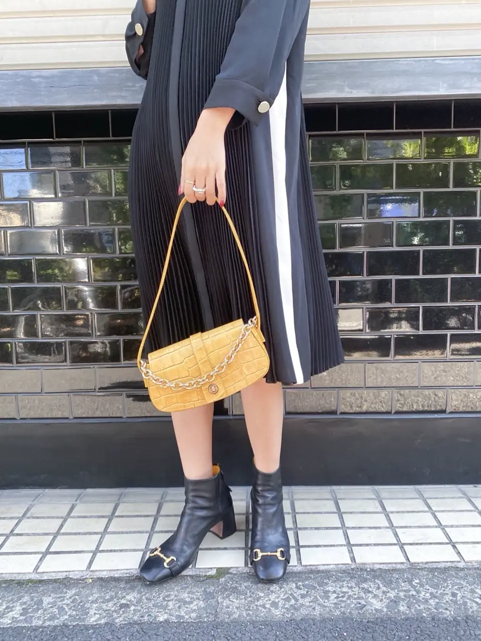 ORIGINATED IN GRACE CONTINENTAL yukimi yonee コーディネート画像