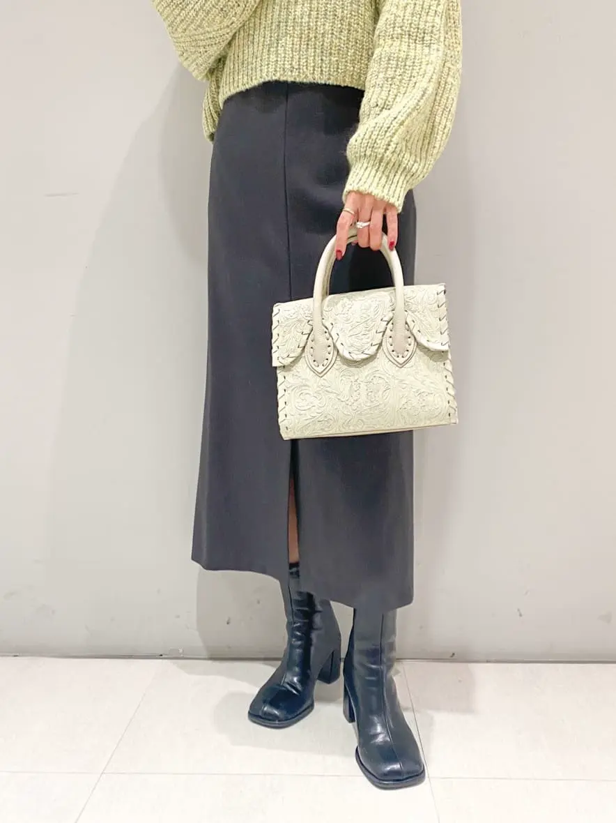 ORIGINATED IN GRACE CONTINENTAL yukimi yonee コーディネート画像