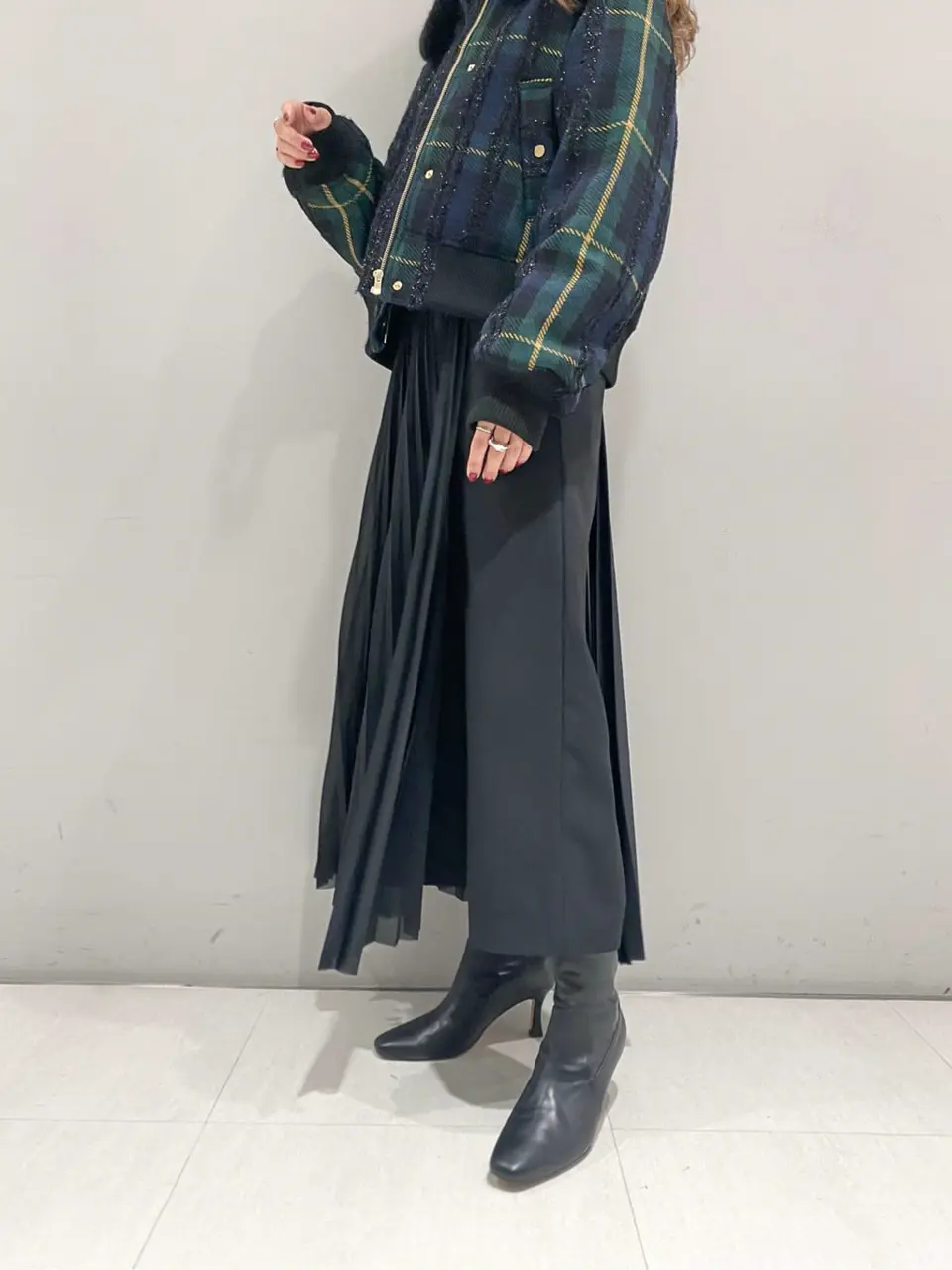 ORIGINATED IN GRACE CONTINENTAL yukimi yonee コーディネート画像