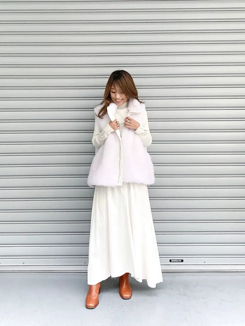 ORIGINATED IN GRACE CONTINENTAL yukimi yonee コーディネート画像