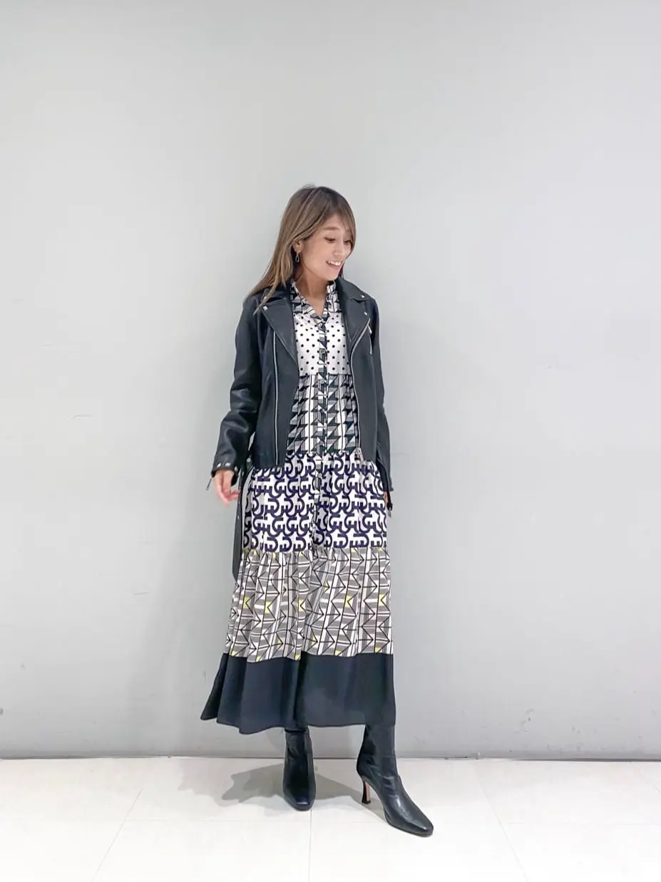 ORIGINATED IN GRACE CONTINENTAL yukimi yonee コーディネート画像