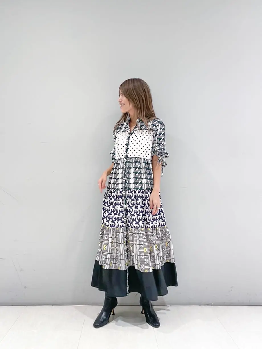 ORIGINATED IN GRACE CONTINENTAL yukimi yonee コーディネート画像