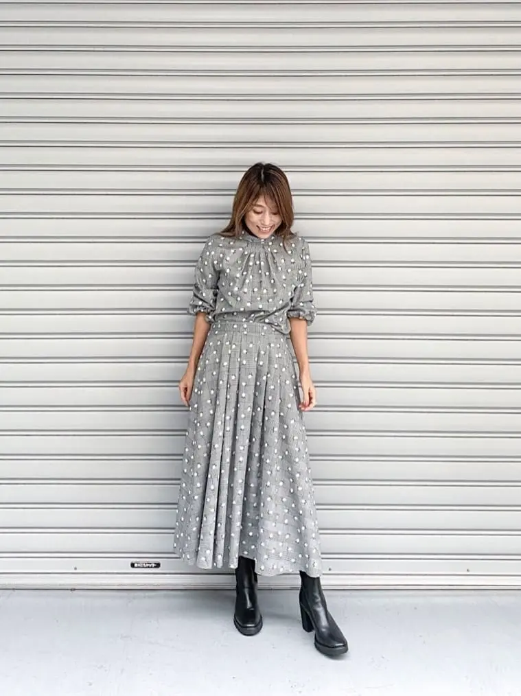 ORIGINATED IN GRACE CONTINENTAL yukimi yonee コーディネート画像