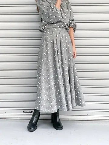 ORIGINATED IN GRACE CONTINENTAL yukimi yonee コーディネート画像