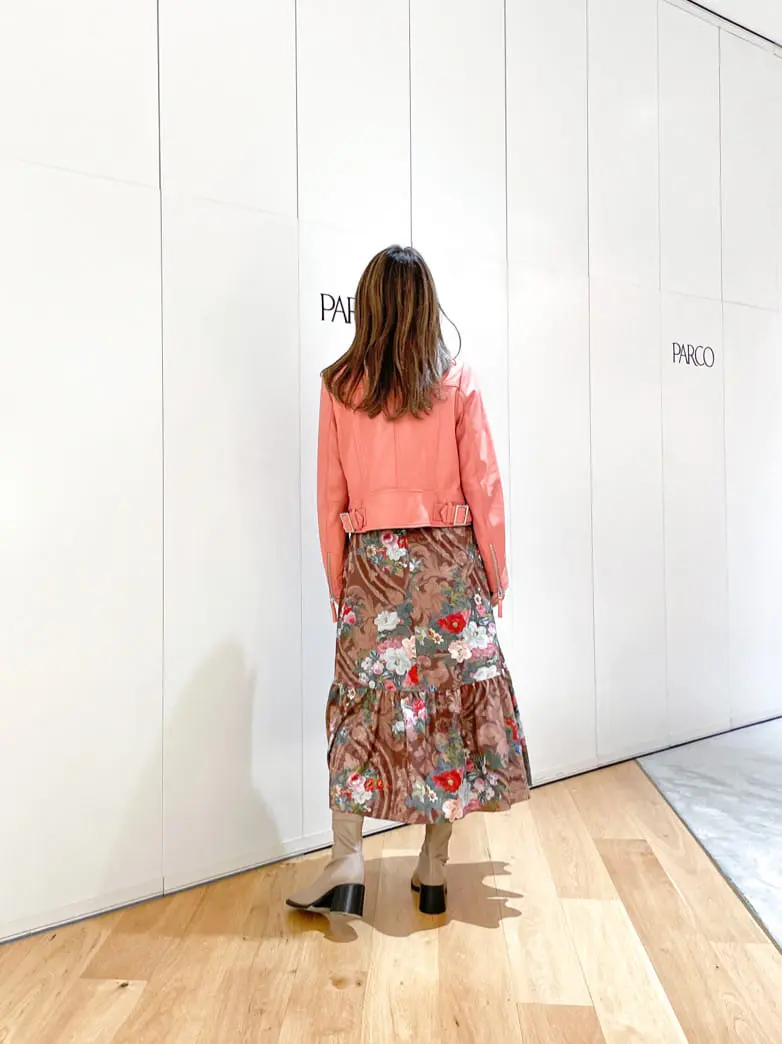 ORIGINATED IN GRACE CONTINENTAL yukimi yonee コーディネート画像