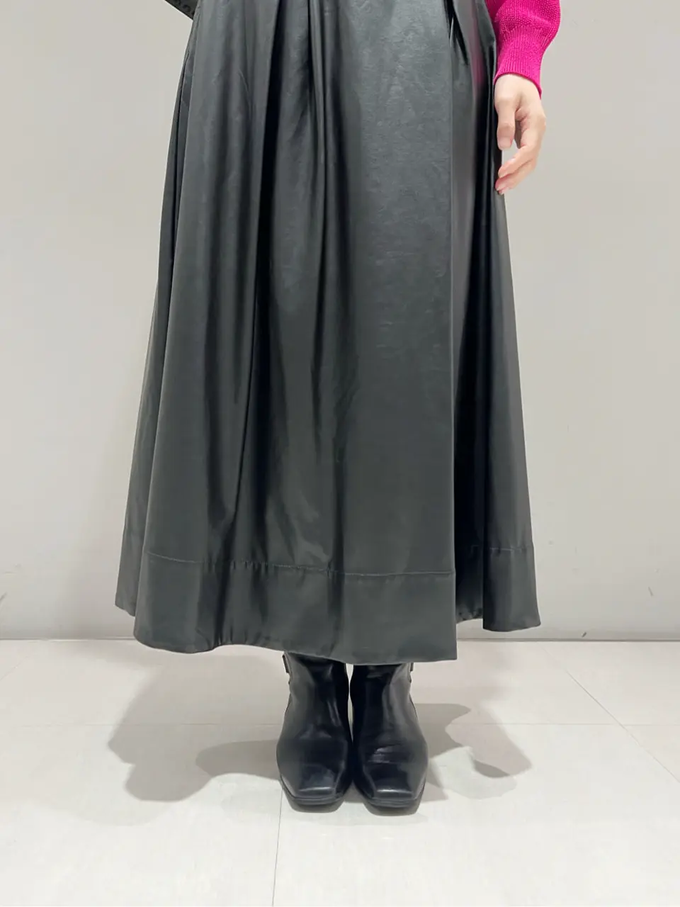 ORIGINATED IN GRACE CONTINENTAL yuri コーディネート画像