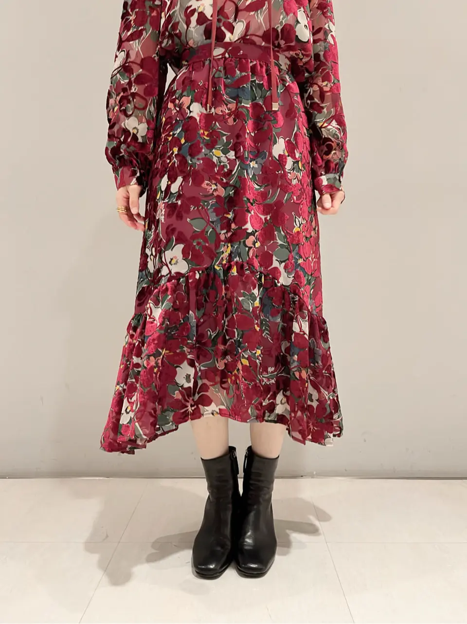 ORIGINATED IN GRACE CONTINENTAL yuri コーディネート画像